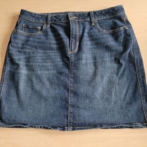 Sonoma Classic Denim Blue Women's Skirt Size 16 / Plus